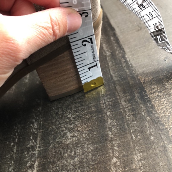 Lucky brand pull on suede stacked heels - Picture 8 of 11